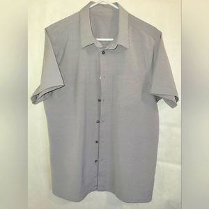 Vuori Men’s Button Up Shirt Gray Short Sleeve Large Tagless Fitted